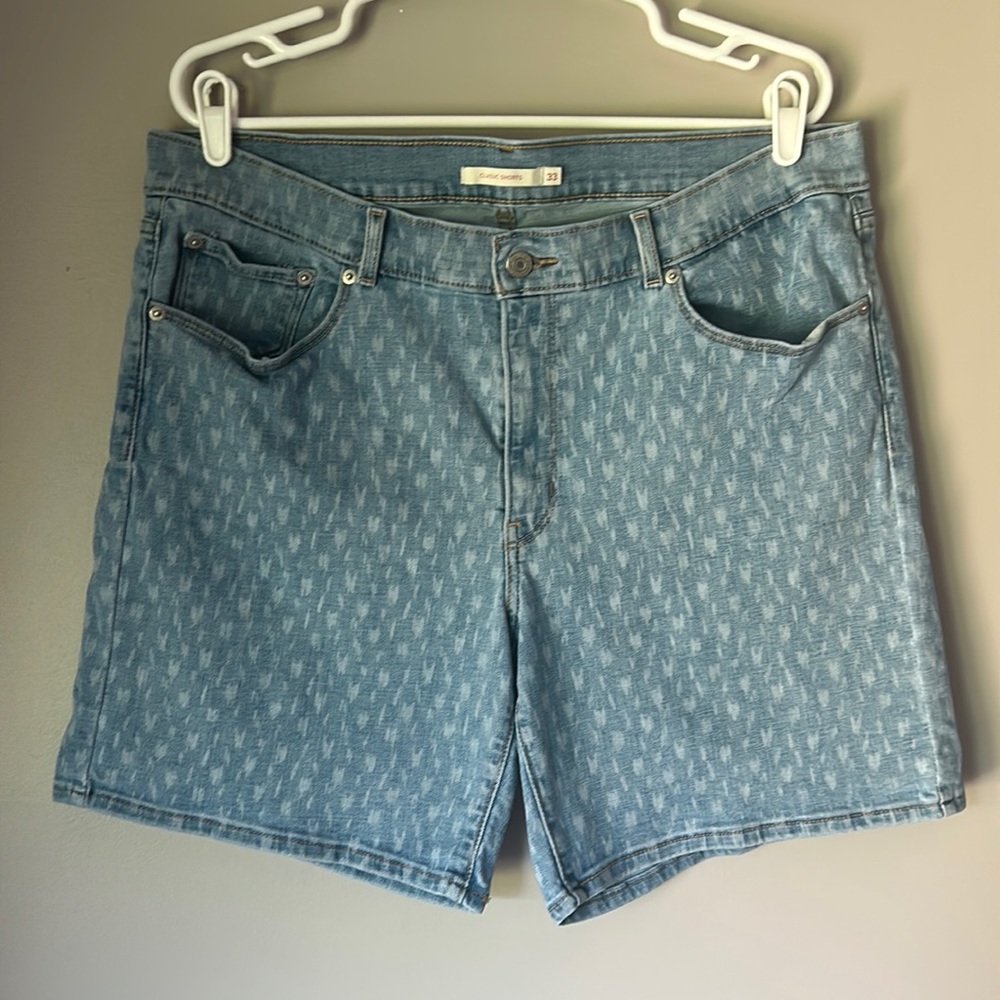 LEVI’S Women’s Denim Printed Classic Fit Shorts